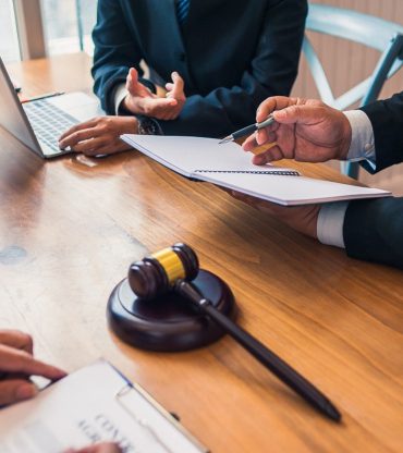 juicio-foto-concepto-min