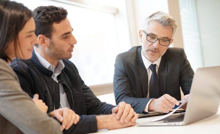 Como distinguir a los buenos de los malos consultores y abogados en Franquicias y negocios.  (o como evitar caer con los malos)